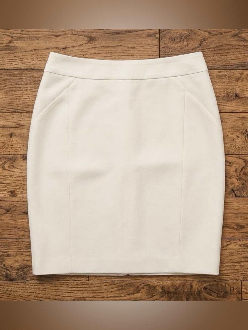 NWT H&M Cream Off-White Pencil Skirt Structured Size Small Fully Lined Back Slit